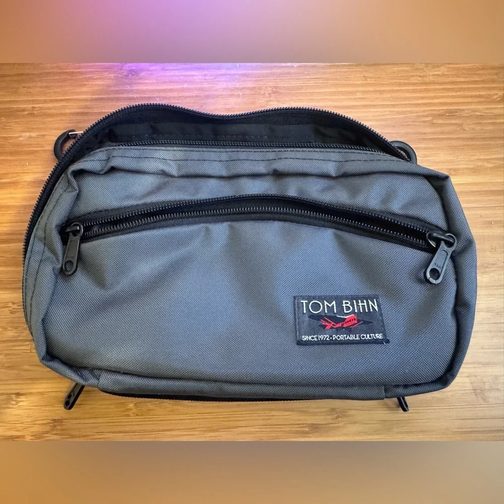 Tom Bihn - handy little thing - EUC - Picture 1 of 3